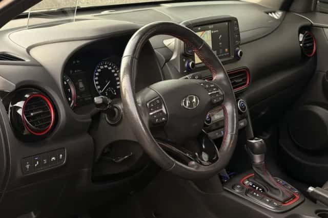 Hyundai Kona (2019) thumbnail 2