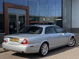 Jaguar XJ (2008) thumbnail 17