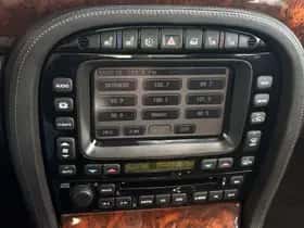 Jaguar XJ (2008) thumbnail 25