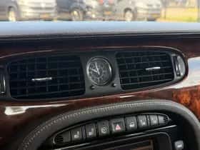 Jaguar XJ (2008) thumbnail 27
