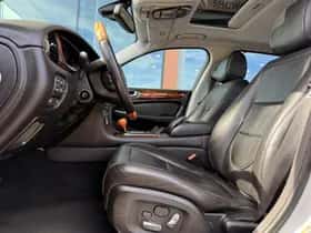 Jaguar XJ (2008) thumbnail 4