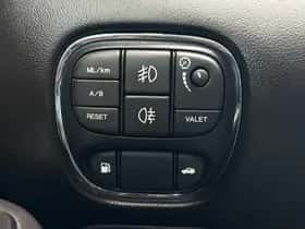 Jaguar XJ (2008) thumbnail 35