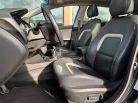 Kia Cee'd (2014) thumbnail 4
