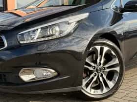 Kia Cee'd (2014) thumbnail 5