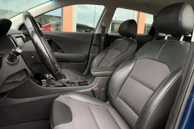 Kia Niro (2018) thumbnail 4