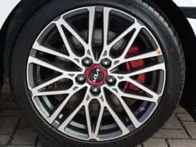 Kia Proceed (2023) thumbnail 13
