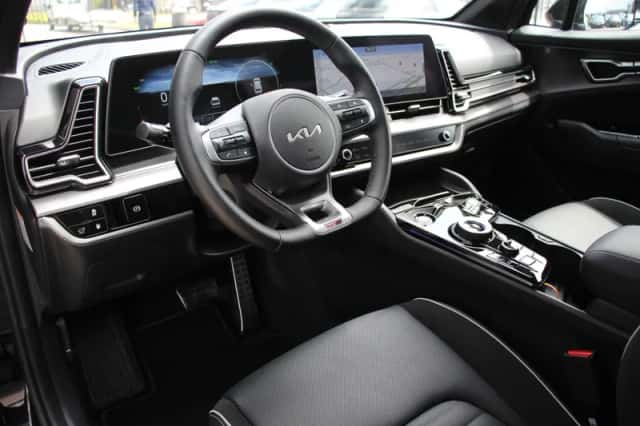 Kia Sportage (2022) thumbnail 2