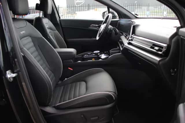 Kia Sportage (2022) thumbnail 5