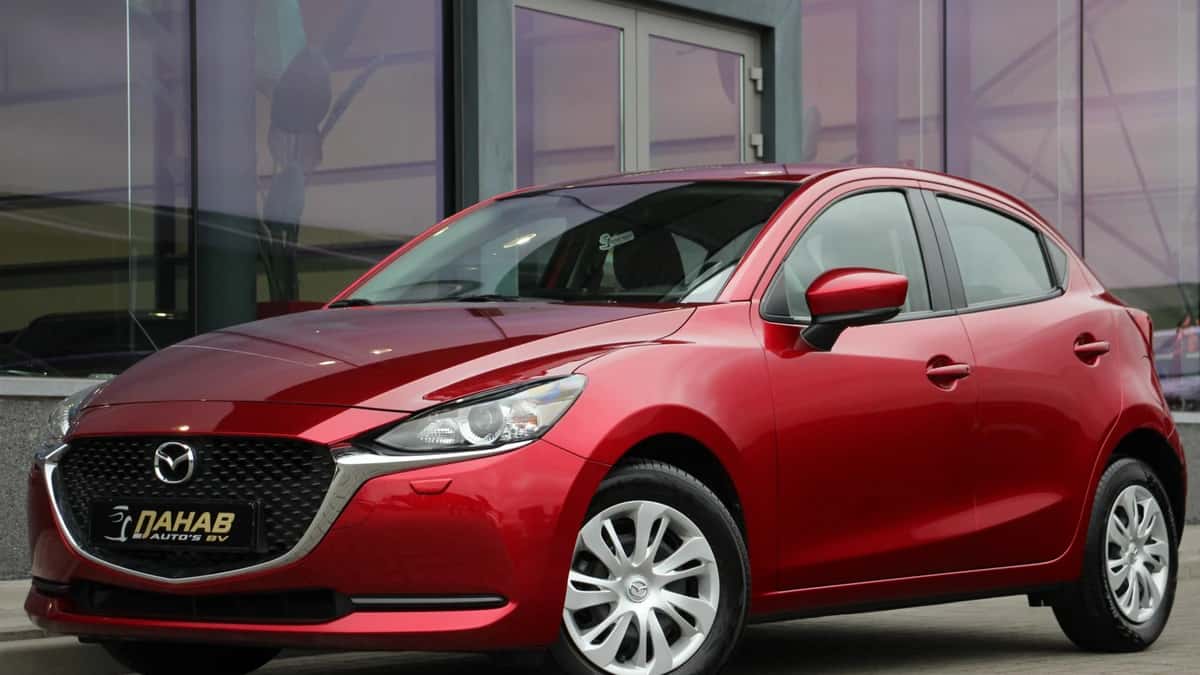 Mazda 2 (2021) — foto 1