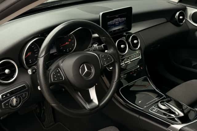 Mercedes-Benz C-Klasse (2015) thumbnail 2