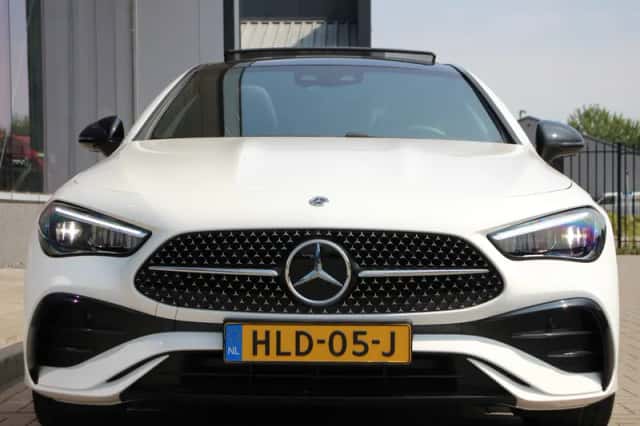 Mercedes-Benz CLE (2024) thumbnail 5