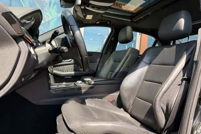 Mercedes-Benz E-Klasse (2011) thumbnail 5
