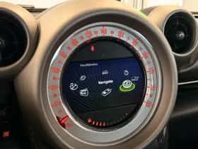 MINI Countryman (2011) thumbnail 29