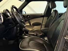 MINI Countryman (2011) thumbnail 4