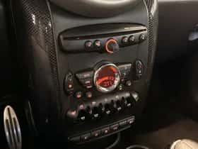 MINI Countryman (2011) thumbnail 36