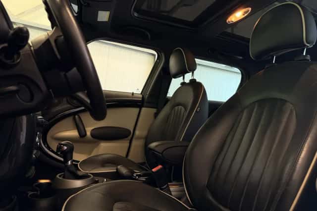 MINI Countryman (2011) thumbnail 6
