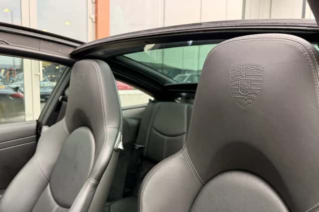 Porsche 911 (2009) thumbnail 6
