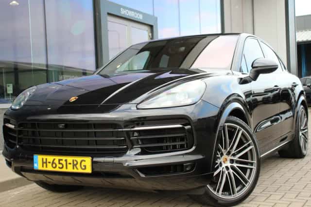 Porsche Cayenne (2020) thumbnail 2