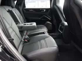 Porsche Cayenne (2020) thumbnail 14