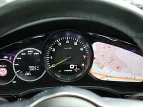 Porsche Cayenne (2020) thumbnail 17