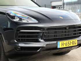 Porsche Cayenne (2020) thumbnail 4
