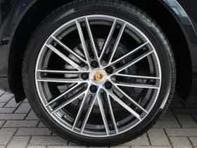 Porsche Cayenne (2020) thumbnail 32