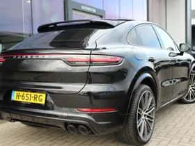 Porsche Cayenne (2020) thumbnail 6