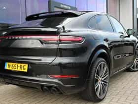 Porsche Cayenne (2020) thumbnail 9