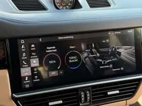 Porsche Cayenne (2019) thumbnail 42