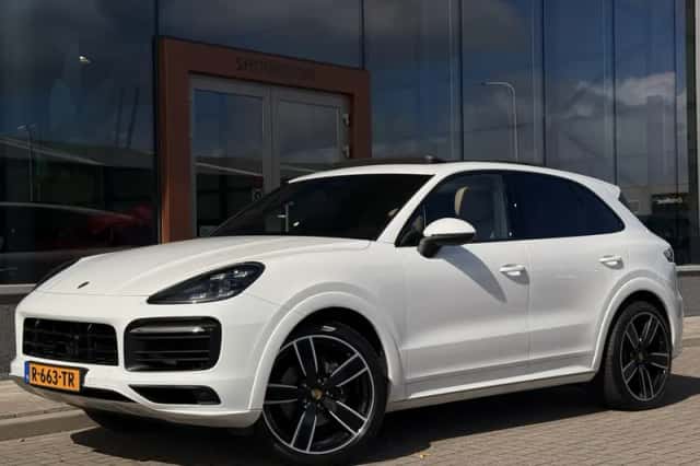 Porsche Cayenne (2019) thumbnail 1