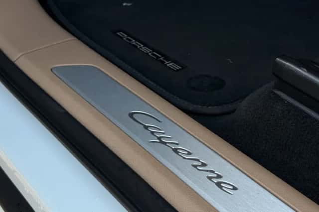 Porsche Cayenne (2019) thumbnail 6