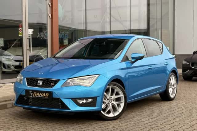 SEAT Leon (2014) thumbnail 3