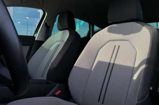 SEAT Leon (2020) thumbnail 4