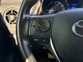 Toyota Auris (2017) thumbnail 19