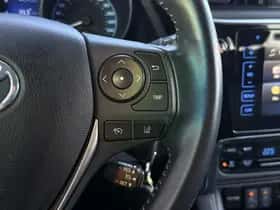 Toyota Auris (2017) thumbnail 20