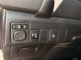 Toyota Auris (2017) thumbnail 21