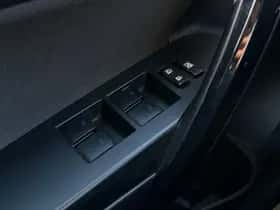 Toyota Auris (2017) thumbnail 22