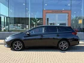 Toyota Auris (2017) thumbnail 6