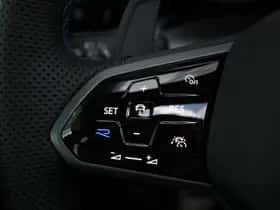 Volkswagen Golf (2023) thumbnail 12
