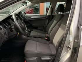 Volkswagen Golf (2013) thumbnail 6