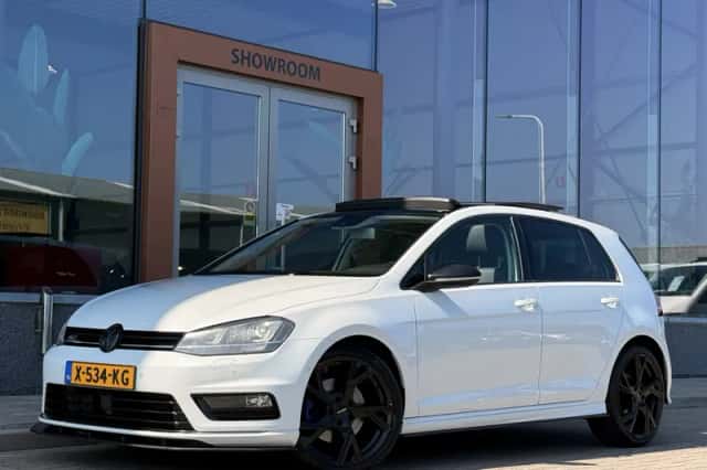 Volkswagen Golf (2014) thumbnail 1