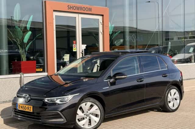 Volkswagen Golf (2020) thumbnail 3