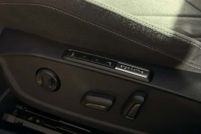 Volkswagen Golf (2020) thumbnail 6
