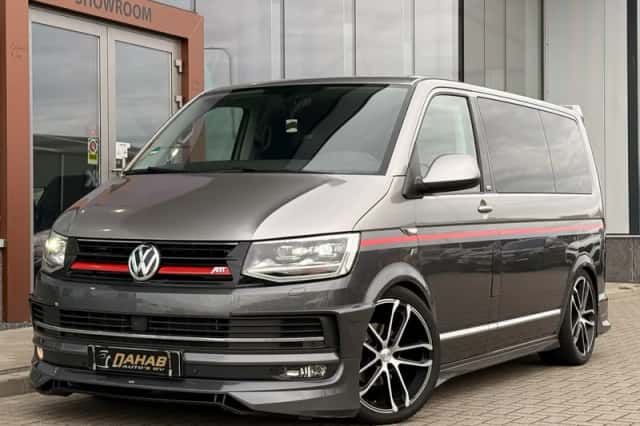 Volkswagen Multivan (2018) thumbnail 3