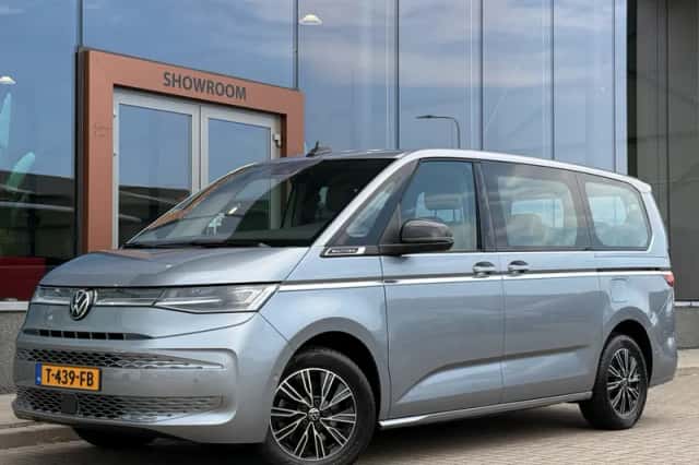 Volkswagen Multivan (2023) thumbnail 1