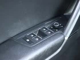 Volkswagen Tiguan (2019) thumbnail 37