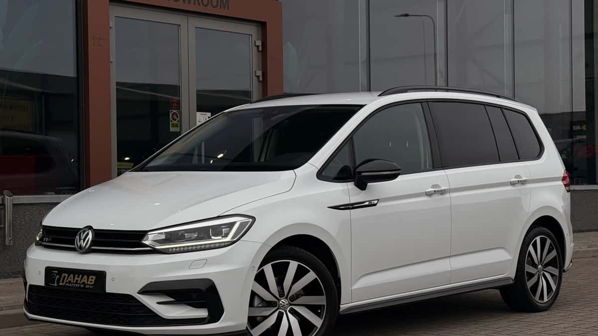 Volkswagen Touran (2019) — foto 1