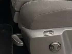 Volkswagen Touran (2019) thumbnail 5