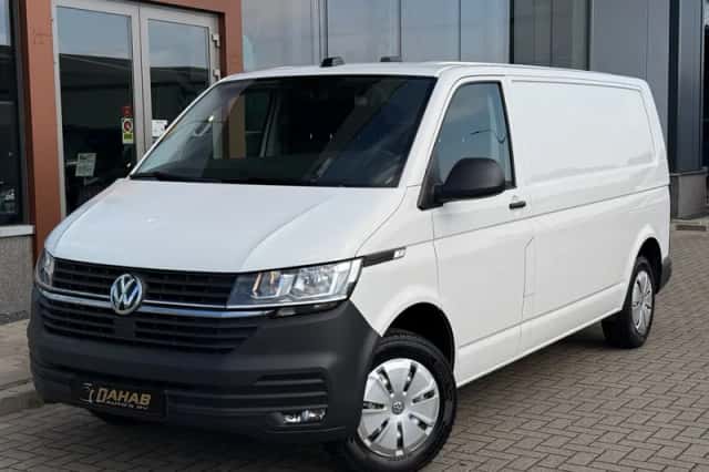 Volkswagen Transporter (2021) thumbnail 3