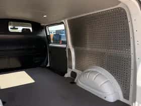 Volkswagen Transporter (2021) thumbnail 22